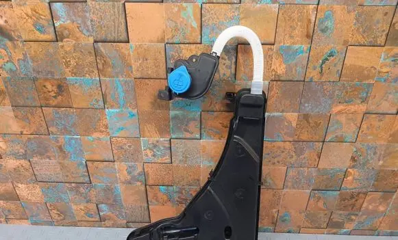 BMW X6 G06 Windshield washer fluid reservoir/tank 7499829 7932311