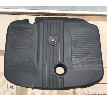 Mercedes-Benz E W212 Engine cover (trim) A6510101167 GFF10MD20 P171503
