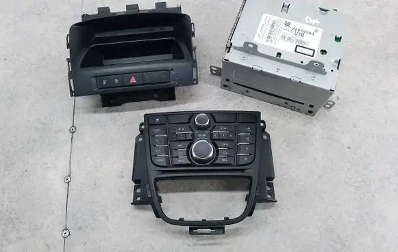 Opel Astra J Radio/CD/DVD/GPS head unit
