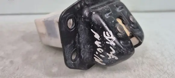Nissan Juke I F15 Tailgate lock latch 
