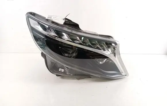 Mercedes-Benz Vito Viano W447 Headlight/headlamp A4479063301