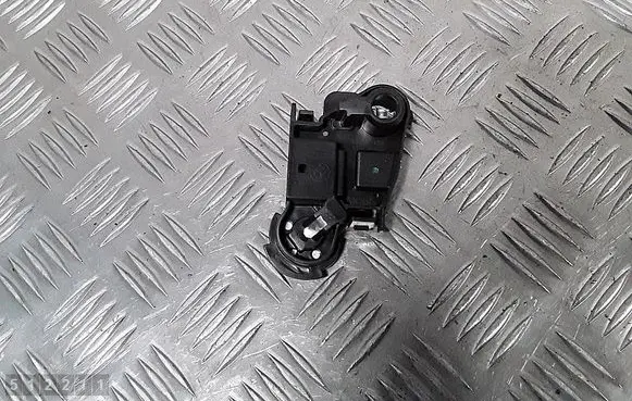 BMW 3 F30 F35 F31 Tail light bulb cover holder 
