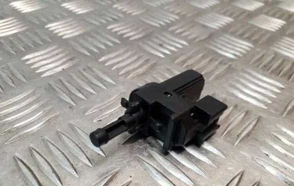 Clutch pedal sensor