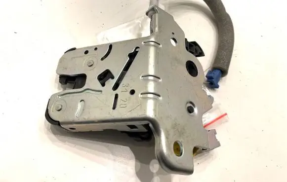 Skoda Superb B8 (3V) Tailgate exterior lock 4M0827506D
