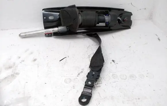 Volvo V70 Front seatbelt 624132300A 6304185