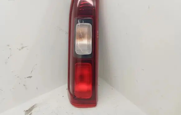 Opel Vivaro Rear/tail lights 265556737R 93867974