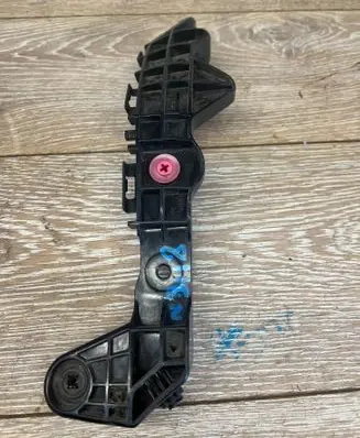 Lexus RX 450H Front bumper mounting bracket 5253578010