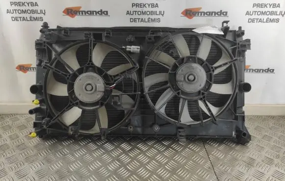 Toyota Prius (XW50) Radiator set 4221356021