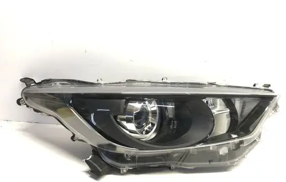 Toyota Yaris XP210 Headlight/headlamp K06EU