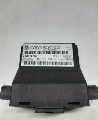 Audi A3 S3 8P Gateway control module 1K0907530S 1K0907951
