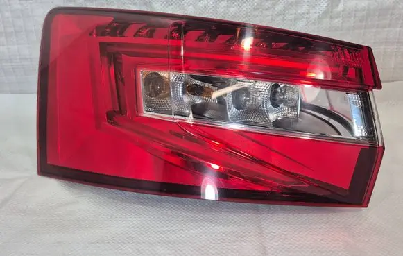 Skoda Superb B8 (3V) Rear/tail lights 3V9945207 3V9945207A 3V9945711B