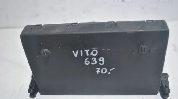 Mercedes-Benz Vito Viano W639 Door control unit/module 6398200326