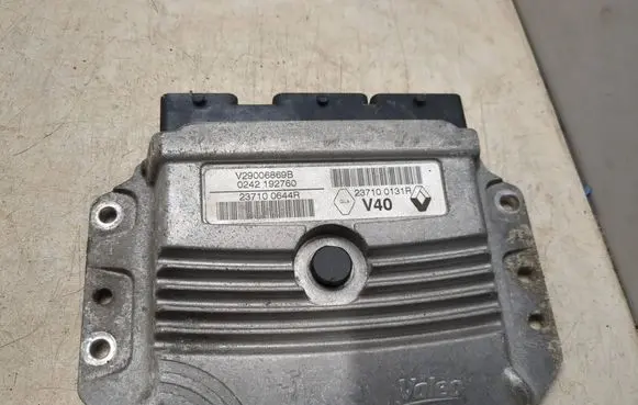 Renault Scenic III - Grand scenic III Engine control unit/module 237100131R V29006869B 237100644R