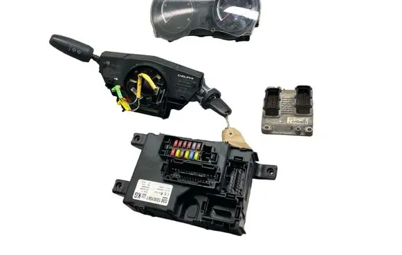 Opel Corsa D Engine ECU kit and lock set 0261208940 1039S32635 55557933
