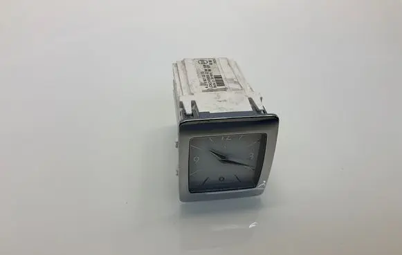 Mercedes-Benz E W212 Clock A2188270270 240695802 2188270270