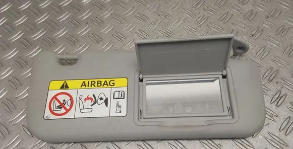 Sun visor