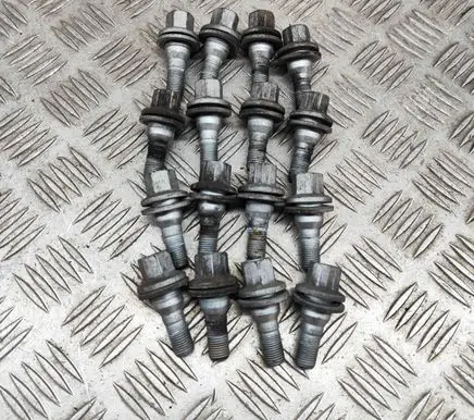 Nuts/bolts