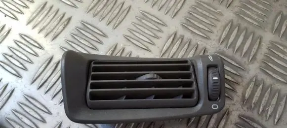 Renault Scenic I Dashboard side air vent grill/cover trim 130082118