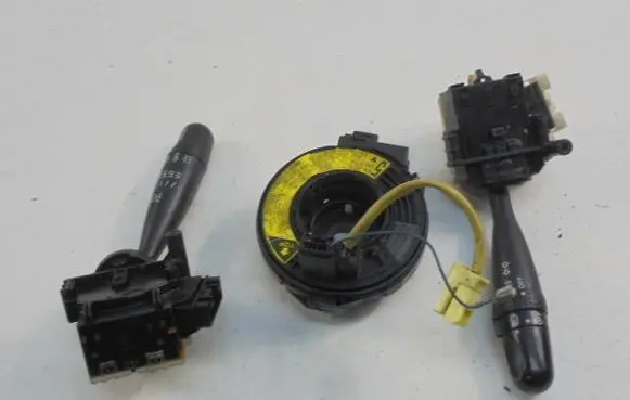 Toyota Yaris Verso Wiper turn signal indicator stalk/switch 1736482