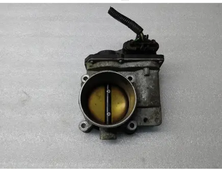 Volvo S60 Throttle valve 30711551 10H310541 071155101