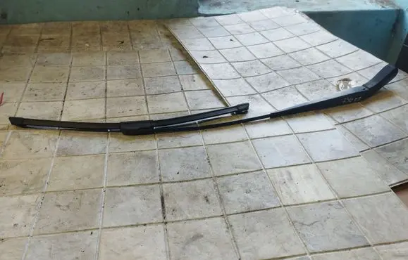 Volvo S80 Windshield/front glass wiper blade SP9484619 09484613
