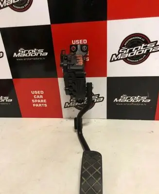 Audi A8 S8 D3 4E Accelerator throttle pedal 4E2723523F