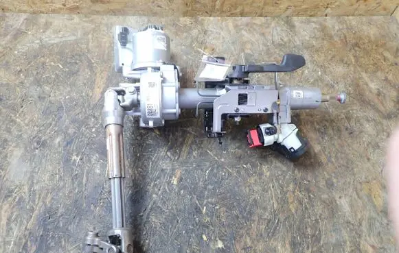 Renault Clio V Steering wheel axle 488105296R
