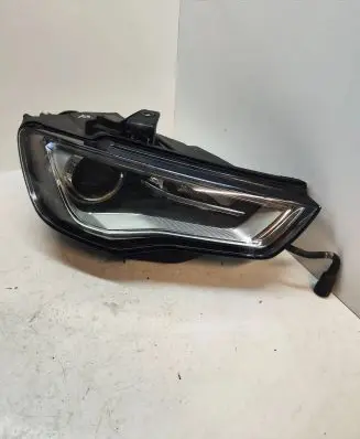 Audi A3 S3 8V Headlight/headlamp 8V0941006C
