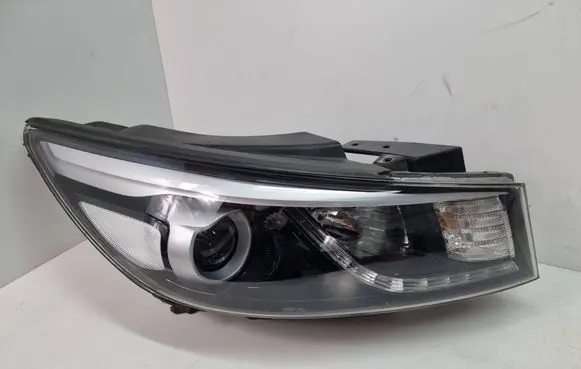 KIA Carnival Headlight/headlamp 