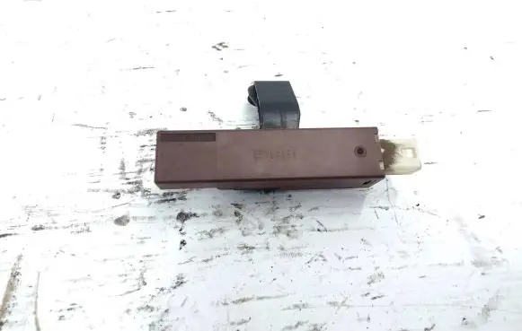 Subaru XV II Aerial antenna amplifier 19340492