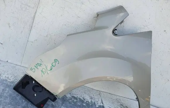 Ford B-MAX Fender