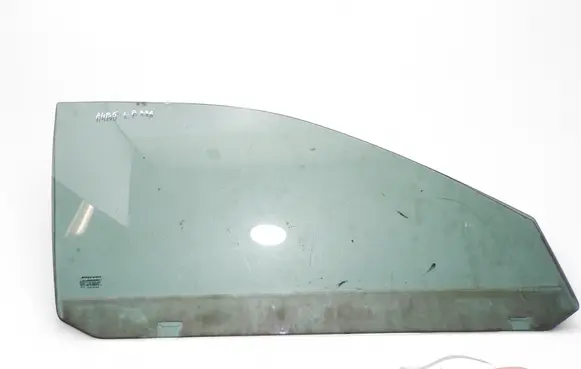 Audi A4 S4 B5 8D Front door window glass four-door 43R00083