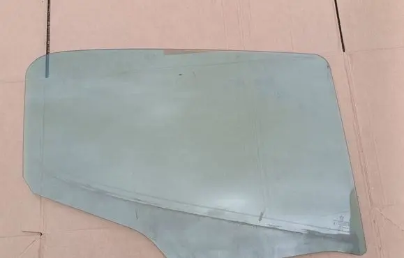 Peugeot 308 Rear door window glass DOT39AS2M34 43R000929 E000189