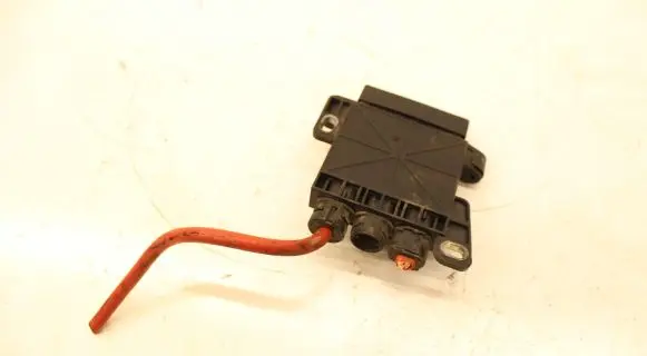 BMW 7 F01 F02 F03 F04 Current control relay 106887