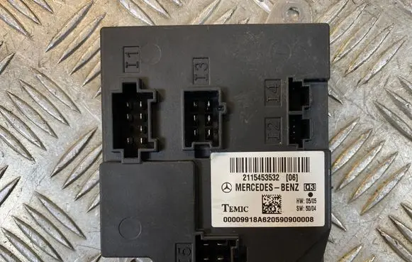 Mercedes-Benz E W211 Comfort/convenience module 2115453532