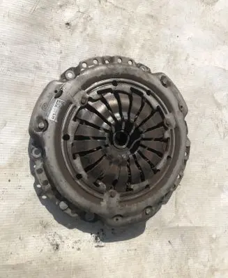 Renault Captur Clutch set kit 301010717R