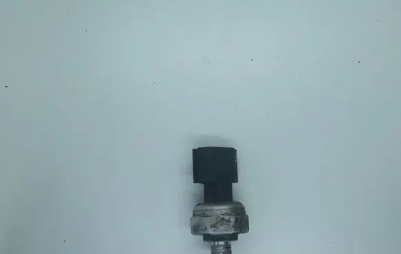 Nissan X-Trail T31 Air conditioning (A/C) pressure sensor 42CP89J 42CP89