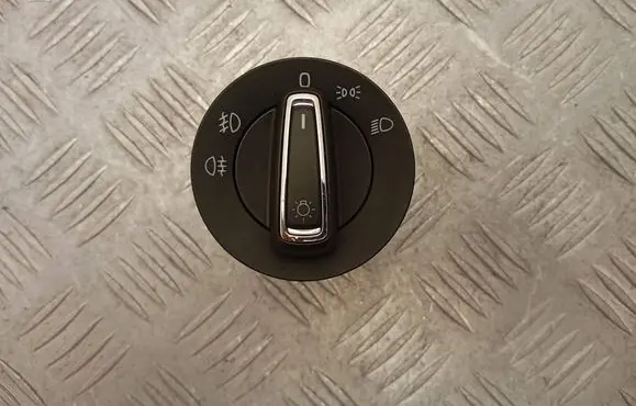 Light switch