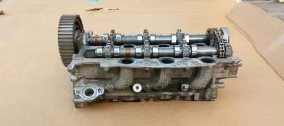 Jaguar S-Type Engine head C2C19491 JDE4054