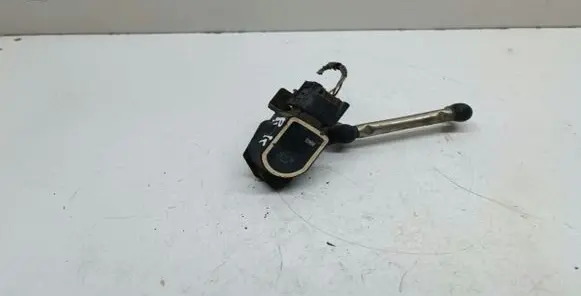 Headlight/headlamp level sensor