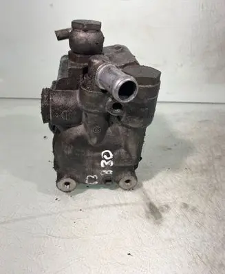 BMW 3 E90 E91 Power steering pump 677936207 7652974105