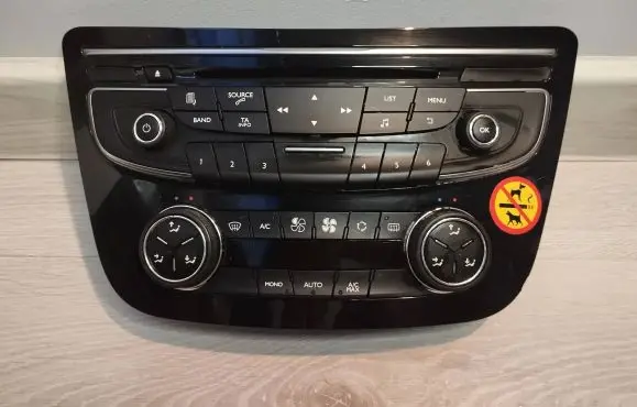 Peugeot 508 Climate control unit 98023792XZ E1077078