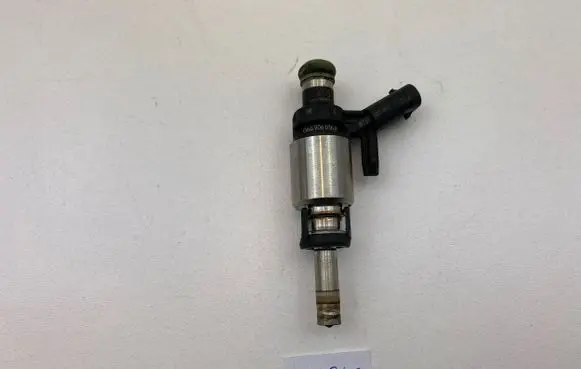Audi A4 S4 B9 8W Fuel injector 06G906036R 06L906A01