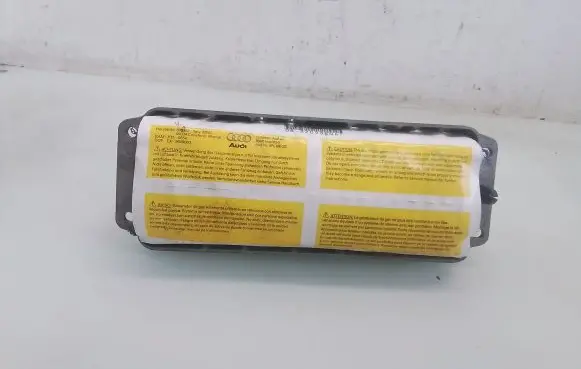 Audi A3 S3 8P Passenger airbag