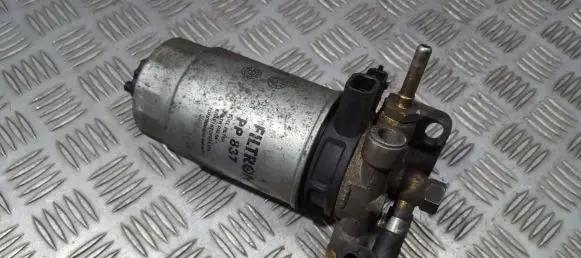 Opel Astra F Fuel filter PP837