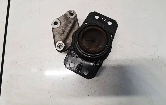 Peugeot 307 Engine mount bracket 9636270080