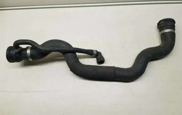 BMW 3 E90 E91 Coolant pipe/hose 7525641
