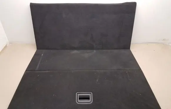 Trunk/boot floor carpet liner