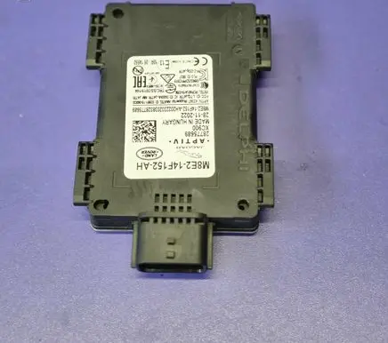 Land Rover Range Rover Sport L461 Distronic sensor radar M8E214F152AH 28775689 039811906830