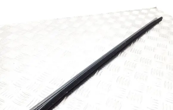 Seat Ibiza IV (6J,6P) Rubber seal front door window/glass 6J3837471